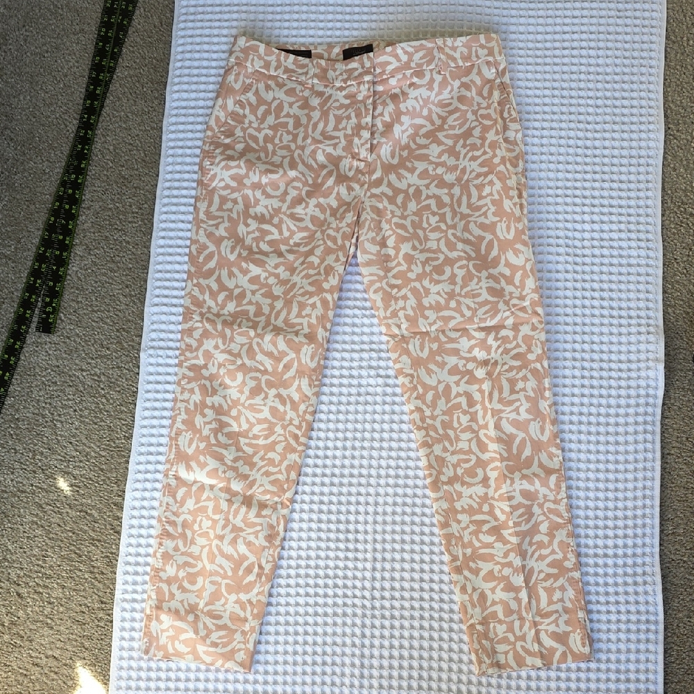 Peserico Women's Cropped Pants in Cream Pink Floral See Measurements